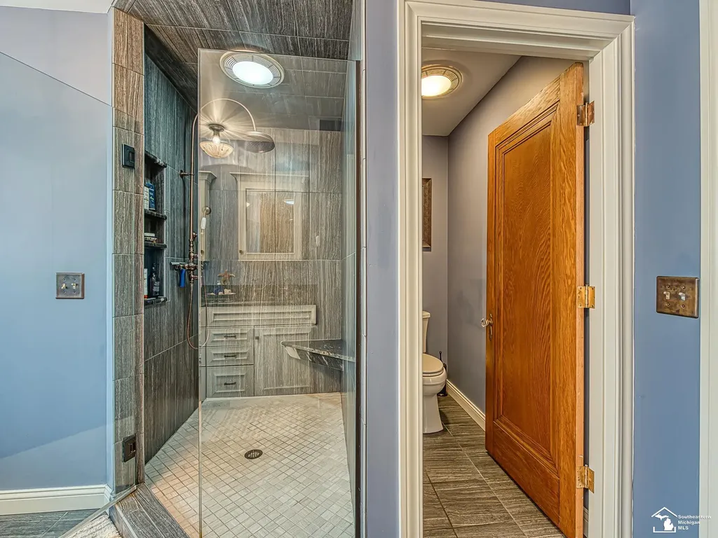 404 E Elm Avenue Monroe City MI 48162