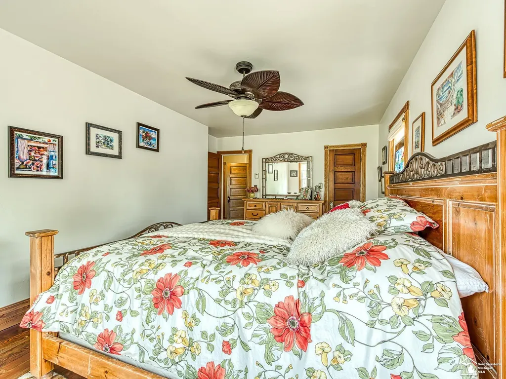 404 E Elm Avenue Monroe City MI 48162