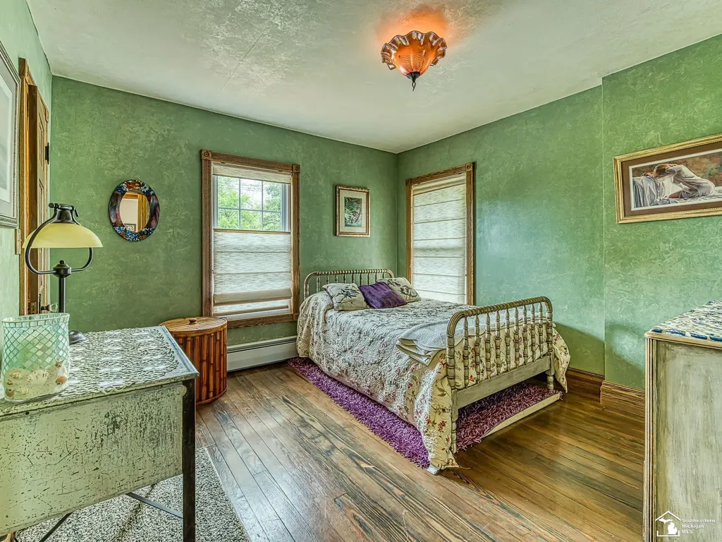 404 E Elm Avenue Monroe City MI 48162