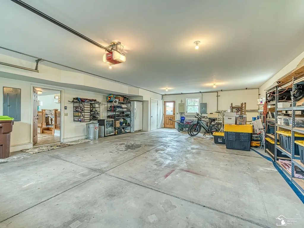 404 E Elm Avenue Monroe City MI 48162