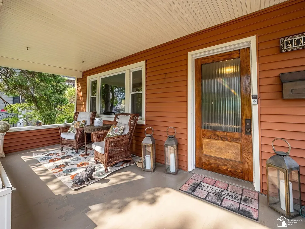 404 E Elm Avenue Monroe City MI 48162