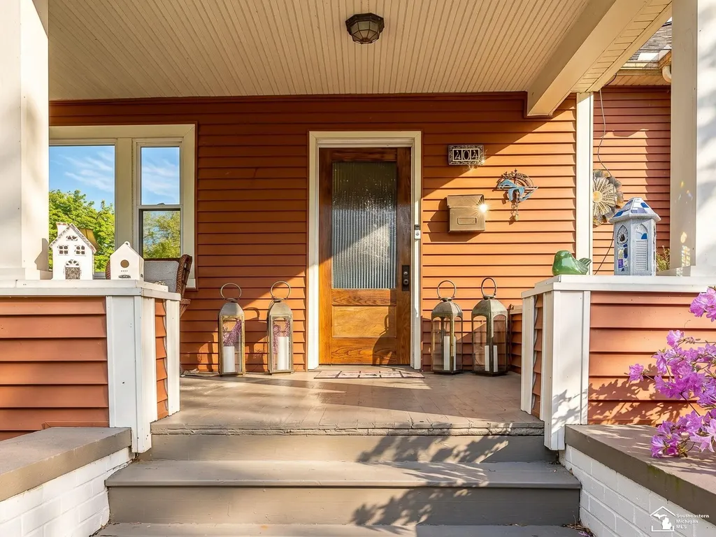 404 E Elm Avenue Monroe City MI 48162