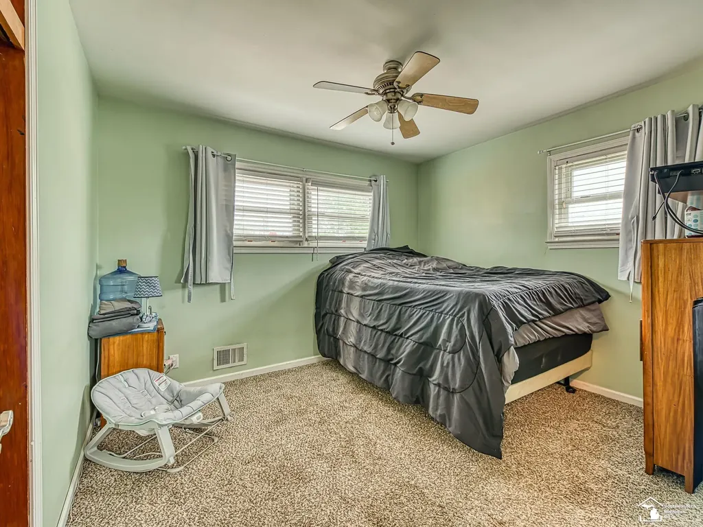15351 Richmond Street Southgate City MI 48195