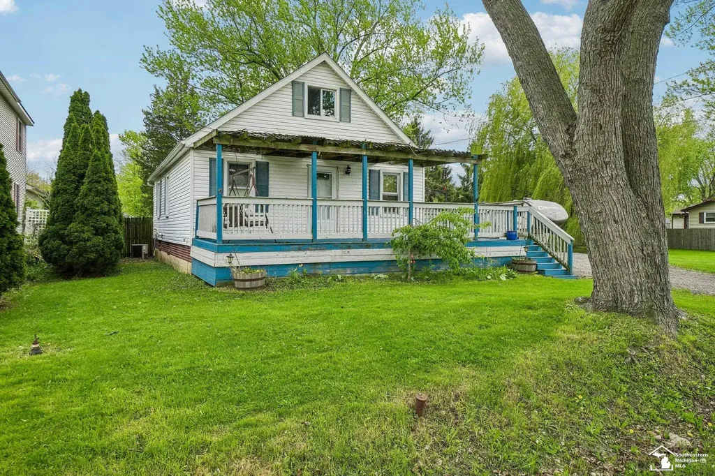 13752 Laplaisance Road Monroe Charter Township MI 48161