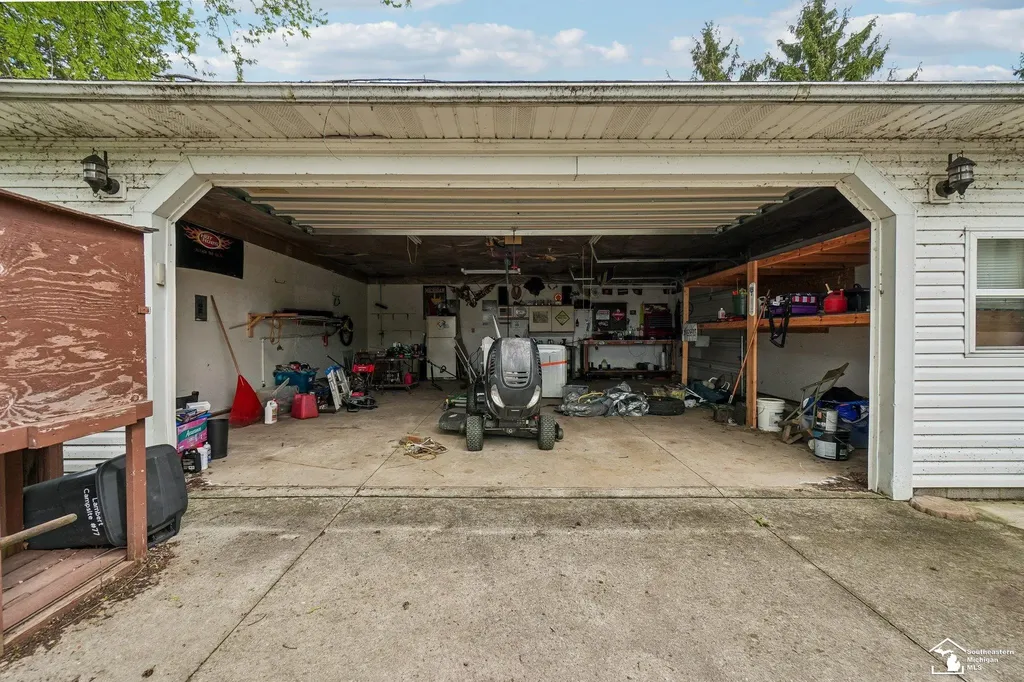 13752 Laplaisance Road Monroe Charter Township MI 48161
