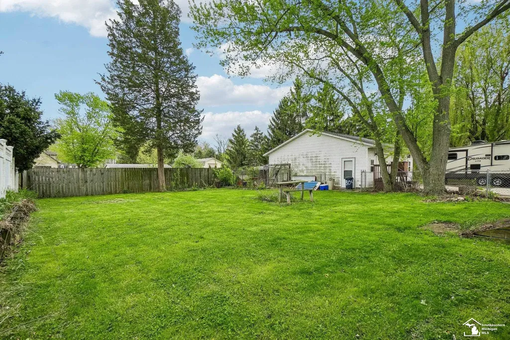 13752 Laplaisance Road Monroe Charter Township MI 48161