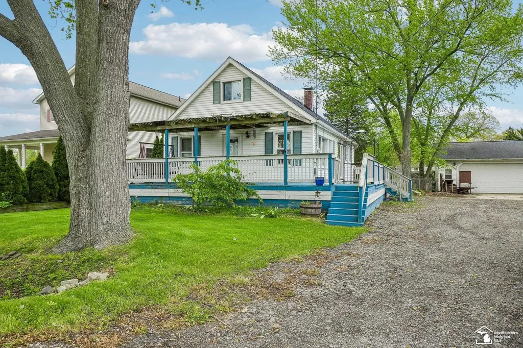 13752 Laplaisance Road Monroe Charter Township MI 48161