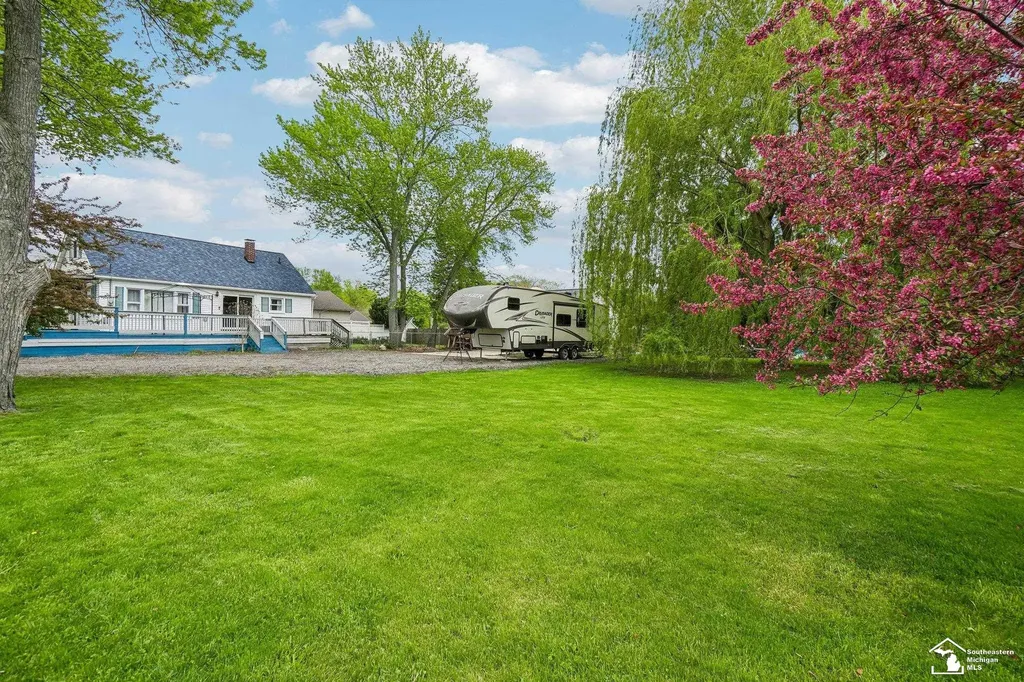 13752 Laplaisance Road Monroe Charter Township MI 48161