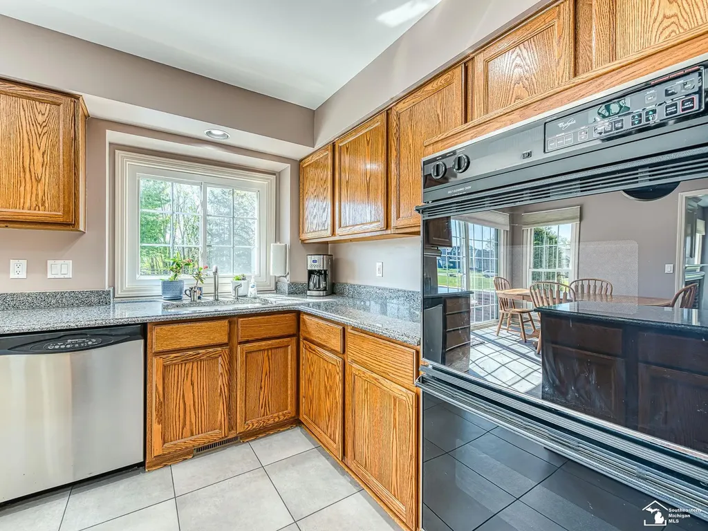 839 Kings Park Road Monroe Charter Township MI 48161