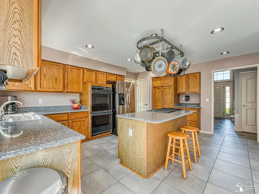 839 Kings Park Road Monroe Charter Township MI 48161