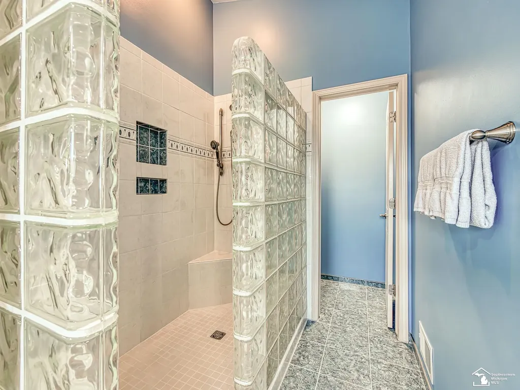 839 Kings Park Road Monroe Charter Township MI 48161