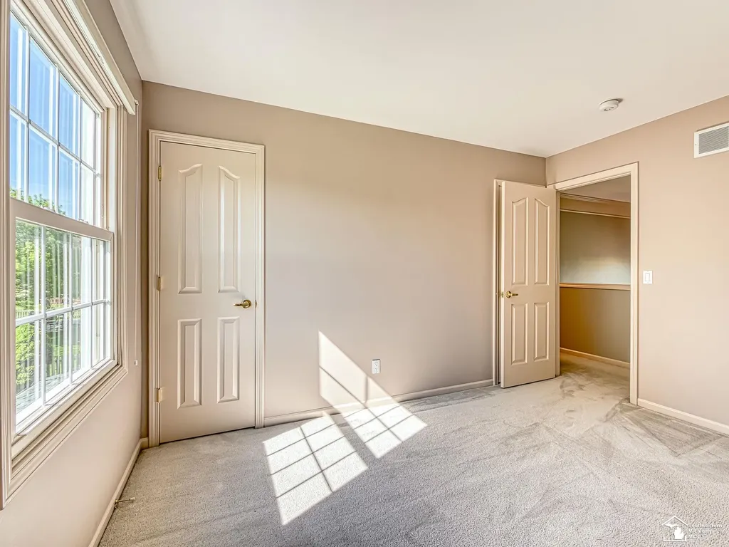 839 Kings Park Road Monroe Charter Township MI 48161