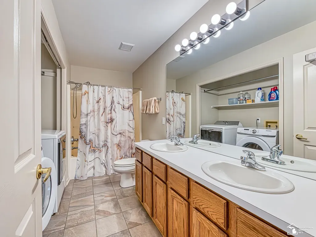 839 Kings Park Road Monroe Charter Township MI 48161