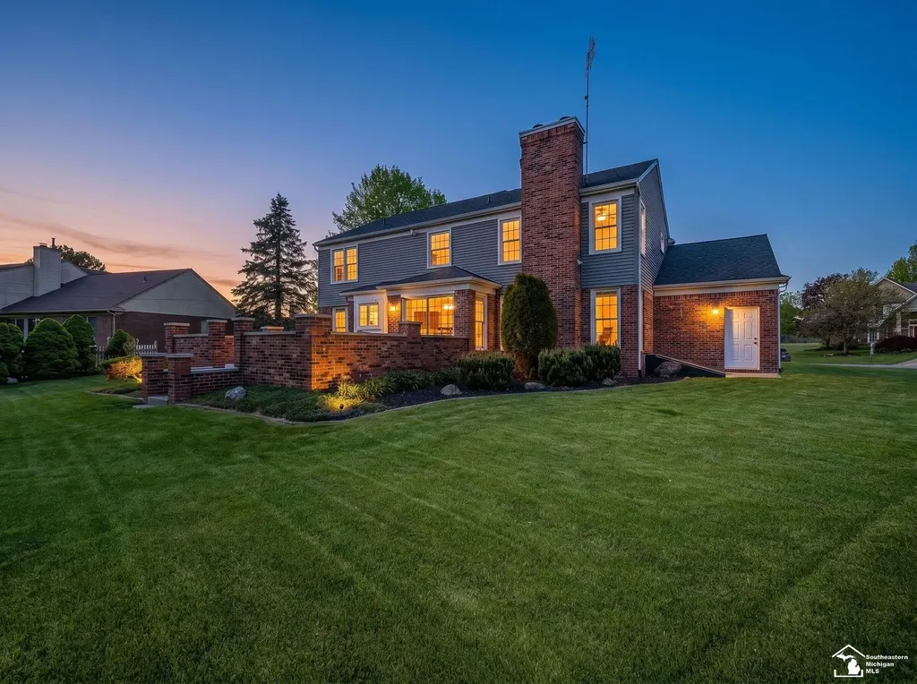 839 Kings Park Road Monroe Charter Township MI 48161