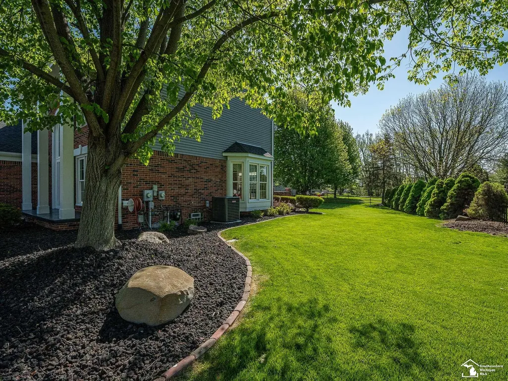 839 Kings Park Road Monroe Charter Township MI 48161