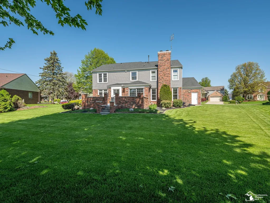 839 Kings Park Road Monroe Charter Township MI 48161