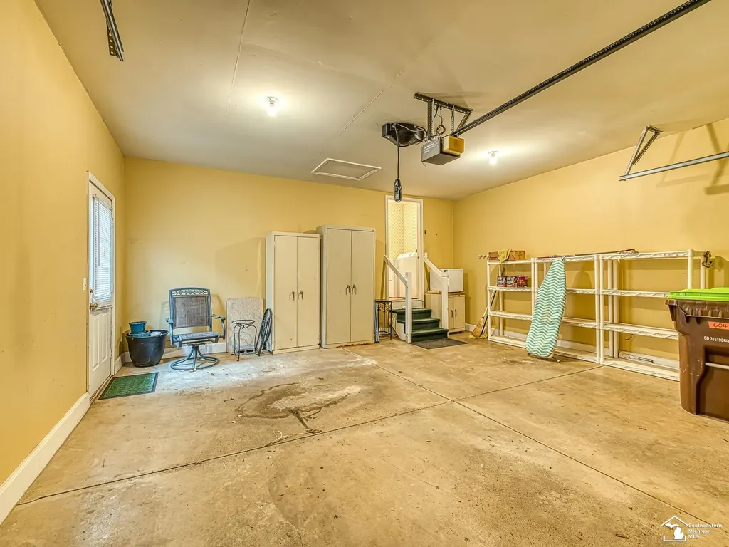 604 Meadowlands Court Monroe Charter Township MI 48161