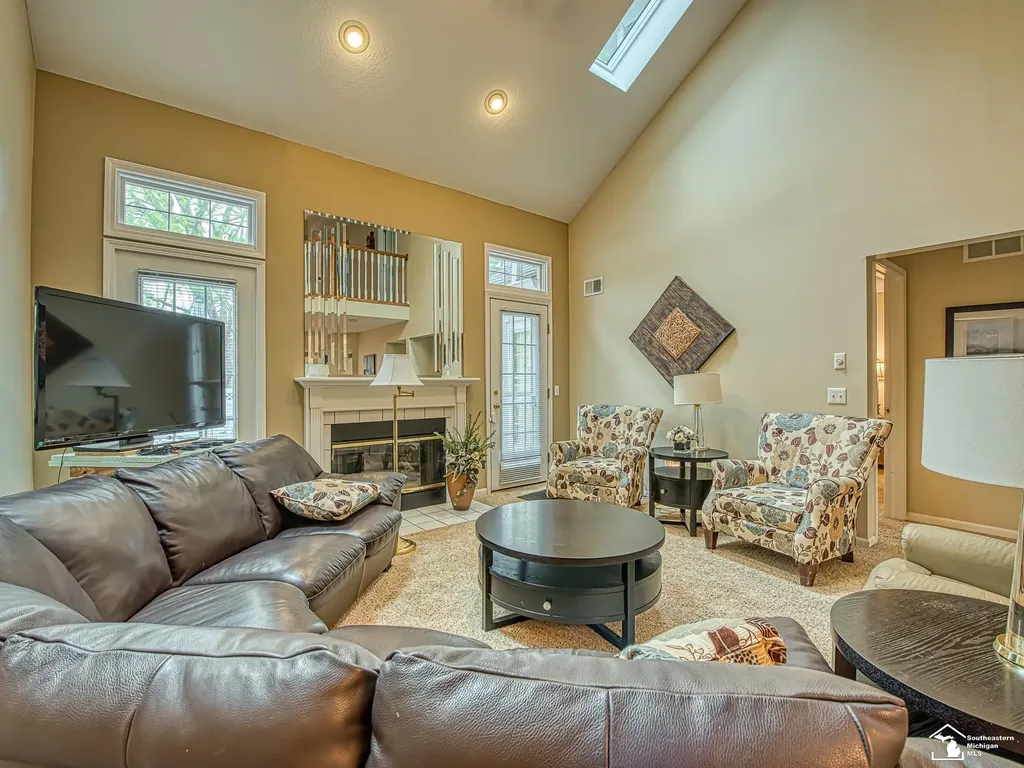604 Meadowlands Court Monroe Charter Township MI 48161