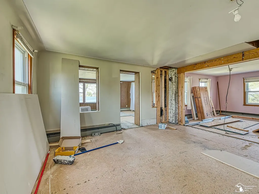 12050 Elmdale Drive Freedom Township MI 48158