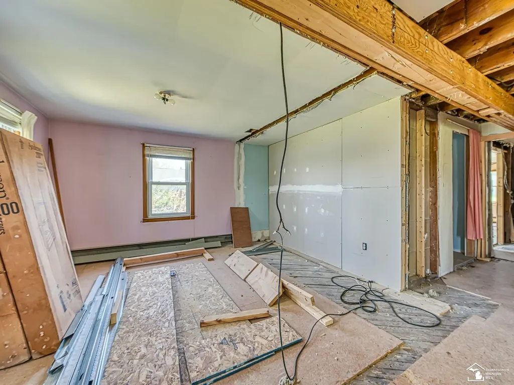 12050 Elmdale Drive Freedom Township MI 48158
