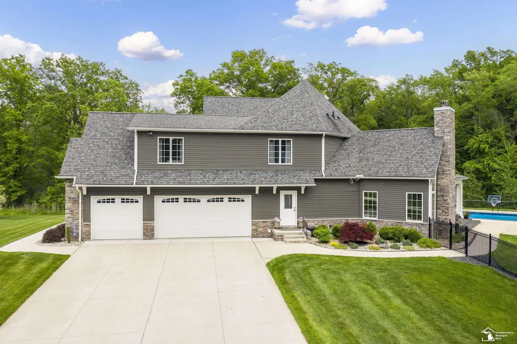 1501 W Dean Road Bedford Township MI 48182
