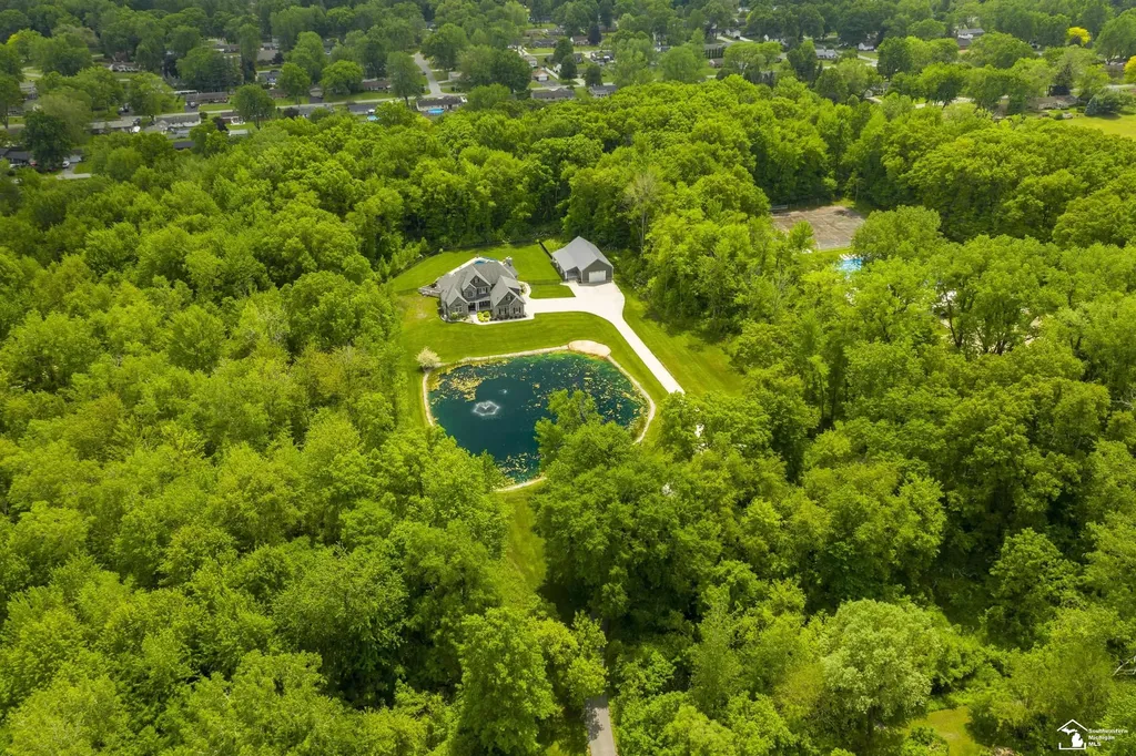 1501 W Dean Road Bedford Township MI 48182