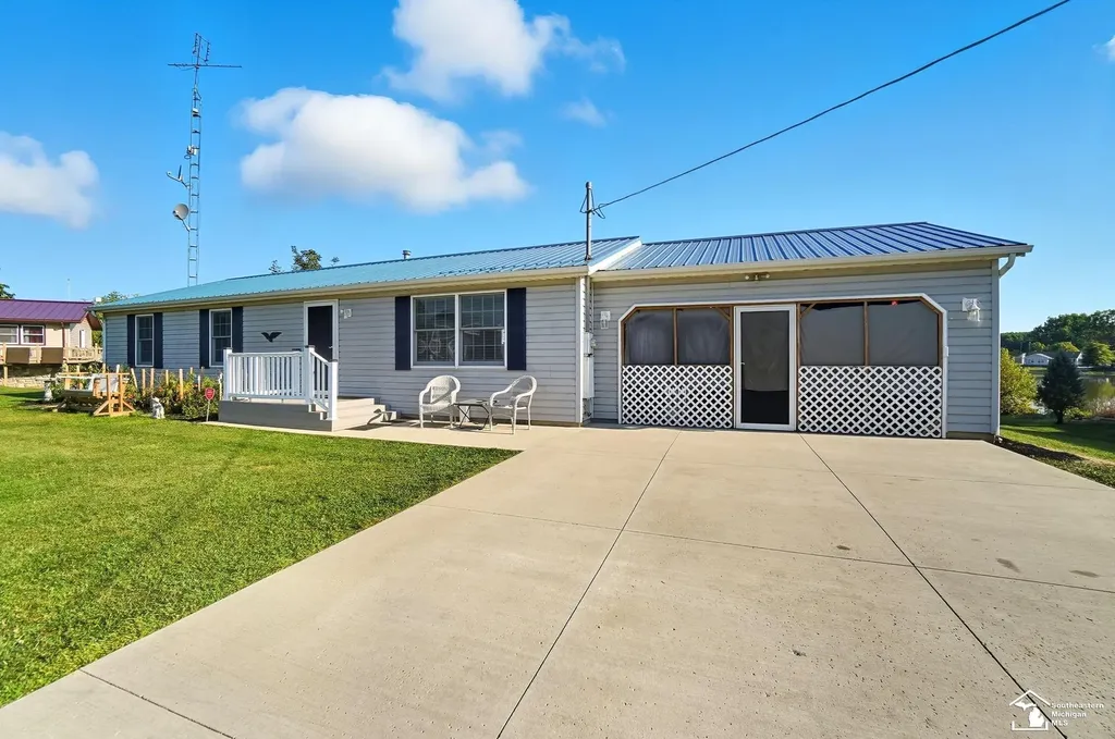 14667 Roberts Court Amboy Township MI 49232
