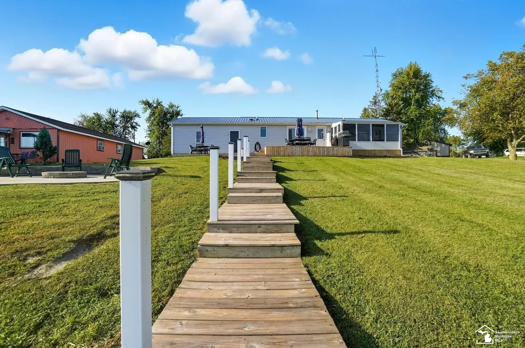 14667 Roberts Court Amboy Township MI 49232