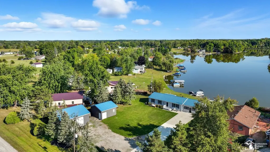 14667 Roberts Court Amboy Township MI 49232