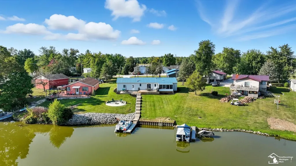 14667 Roberts Court Amboy Township MI 49232
