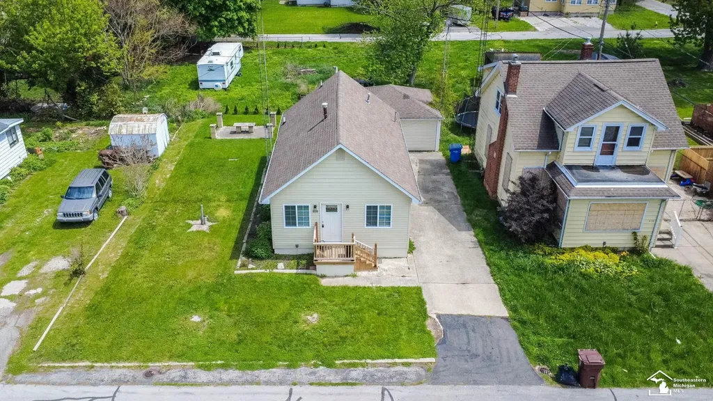 4124 4th Street Frenchtown Township MI 48166