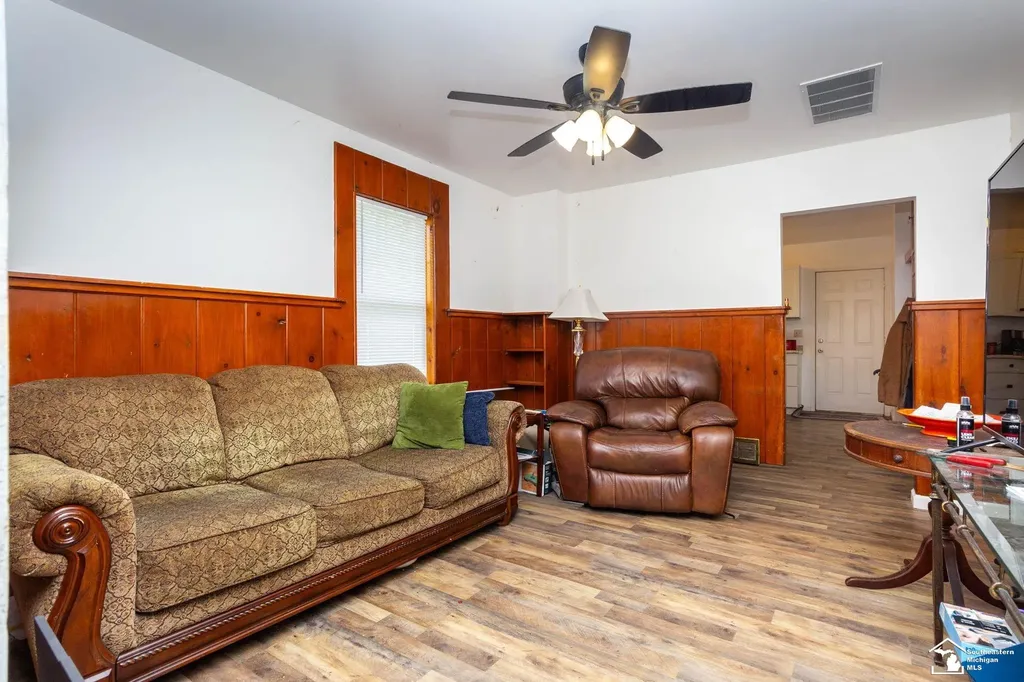 4124 4th Street Frenchtown Township MI 48166