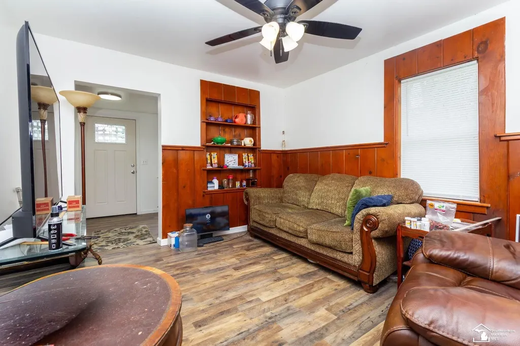 4124 4th Street Frenchtown Township MI 48166