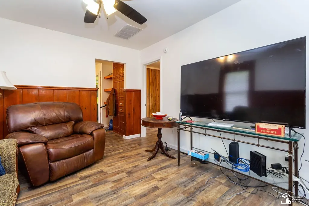 4124 4th Street Frenchtown Township MI 48166