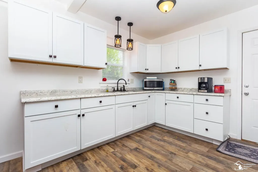 4124 4th Street Frenchtown Township MI 48166