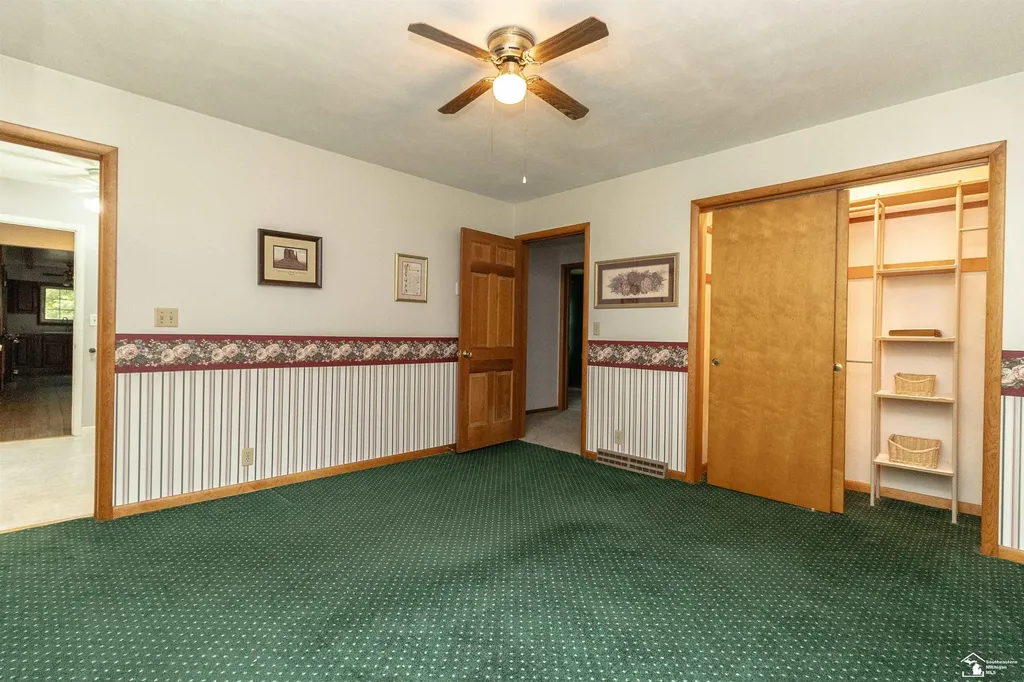 2600 Meanwell Road Petersburg City MI 49270