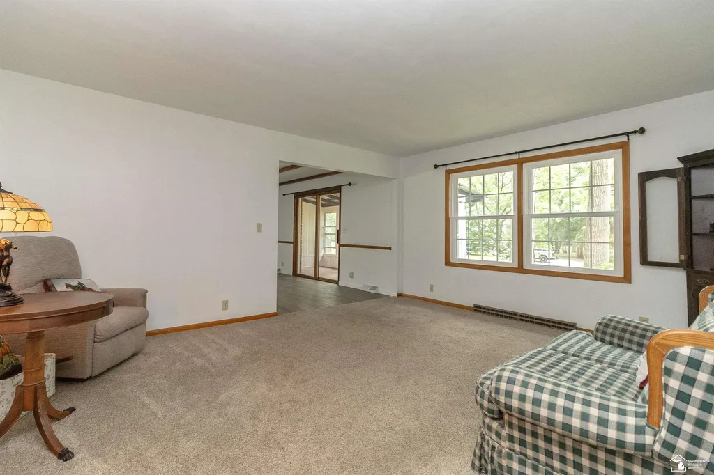 2600 Meanwell Road Petersburg City MI 49270