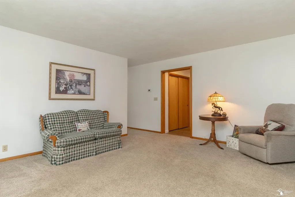 2600 Meanwell Road Petersburg City MI 49270
