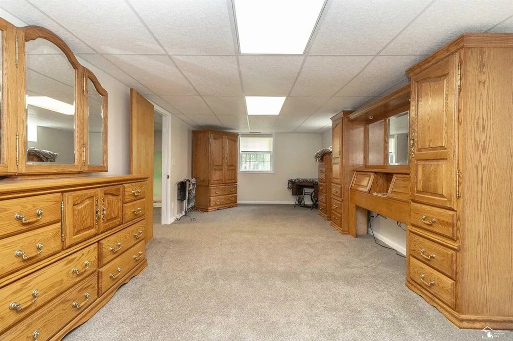 2600 Meanwell Road Petersburg City MI 49270