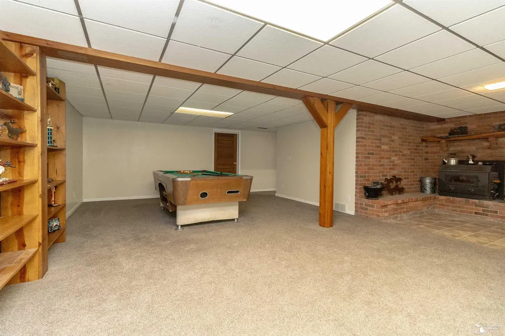 2600 Meanwell Road Petersburg City MI 49270