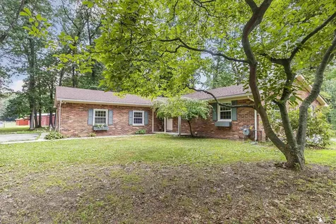 2600 Meanwell Road Petersburg City MI 49270