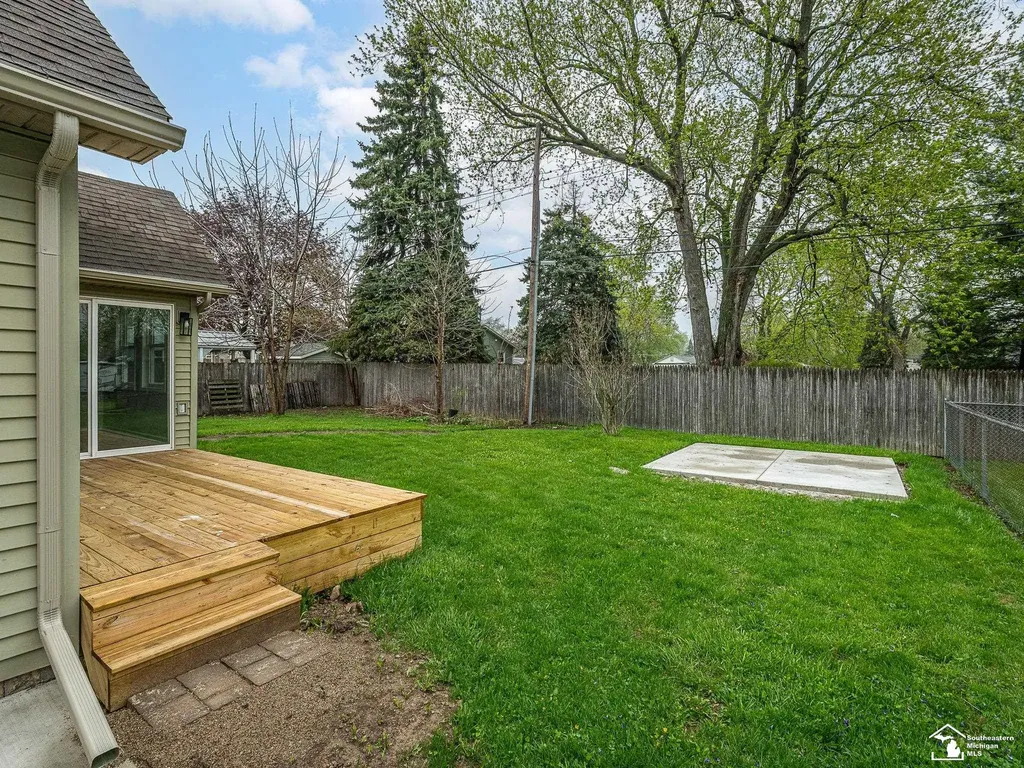 3019 8th Street Frenchtown Township MI 48162