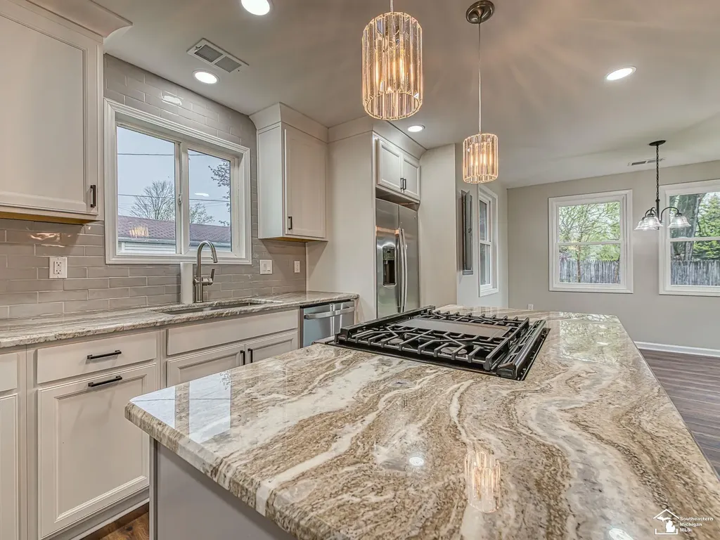 3019 8th Street Frenchtown Township MI 48162