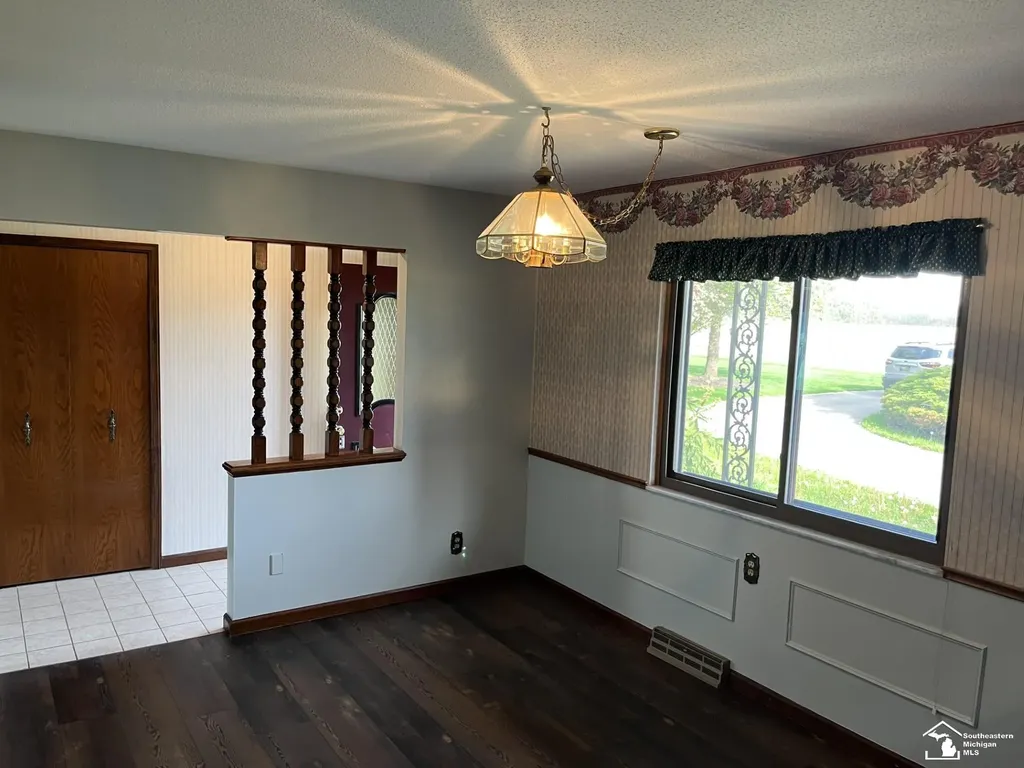 1303 W Erie Street Bedford Township MI 48182