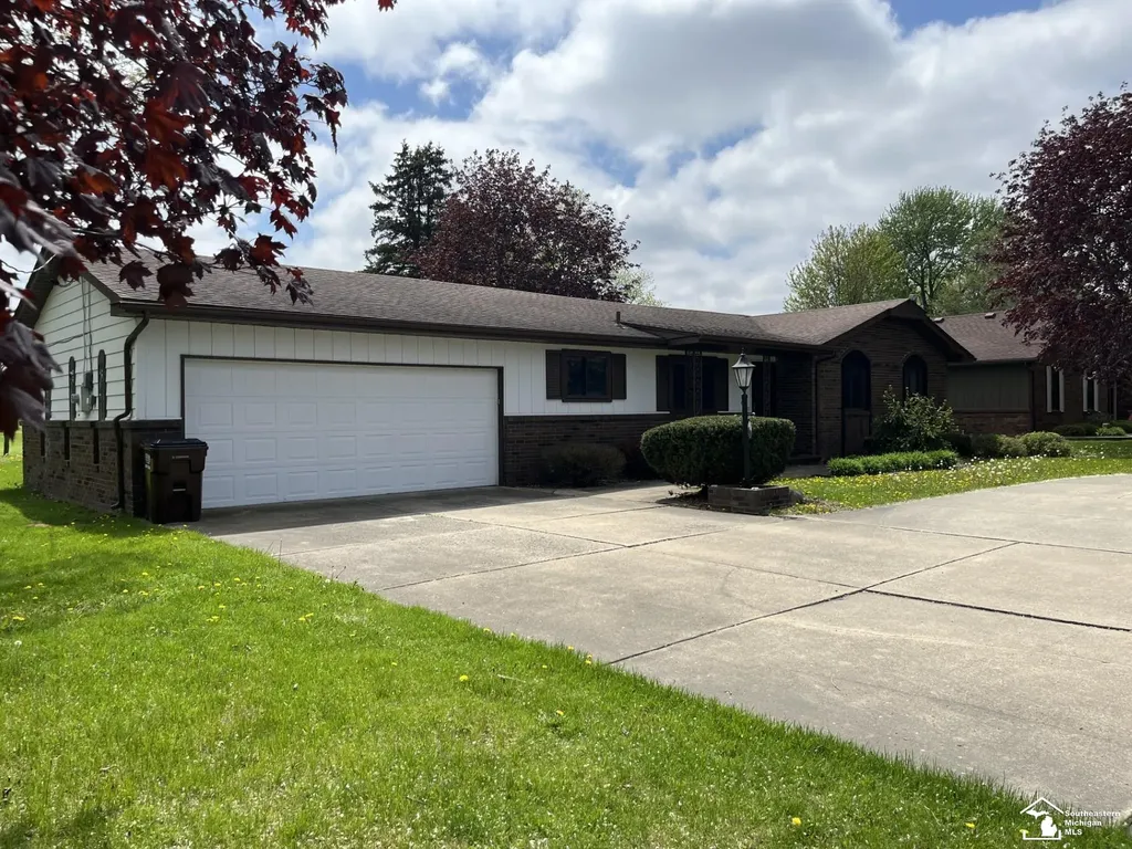 1303 W Erie Street Bedford Township MI 48182