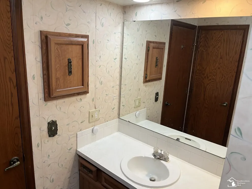 1303 W Erie Street Bedford Township MI 48182