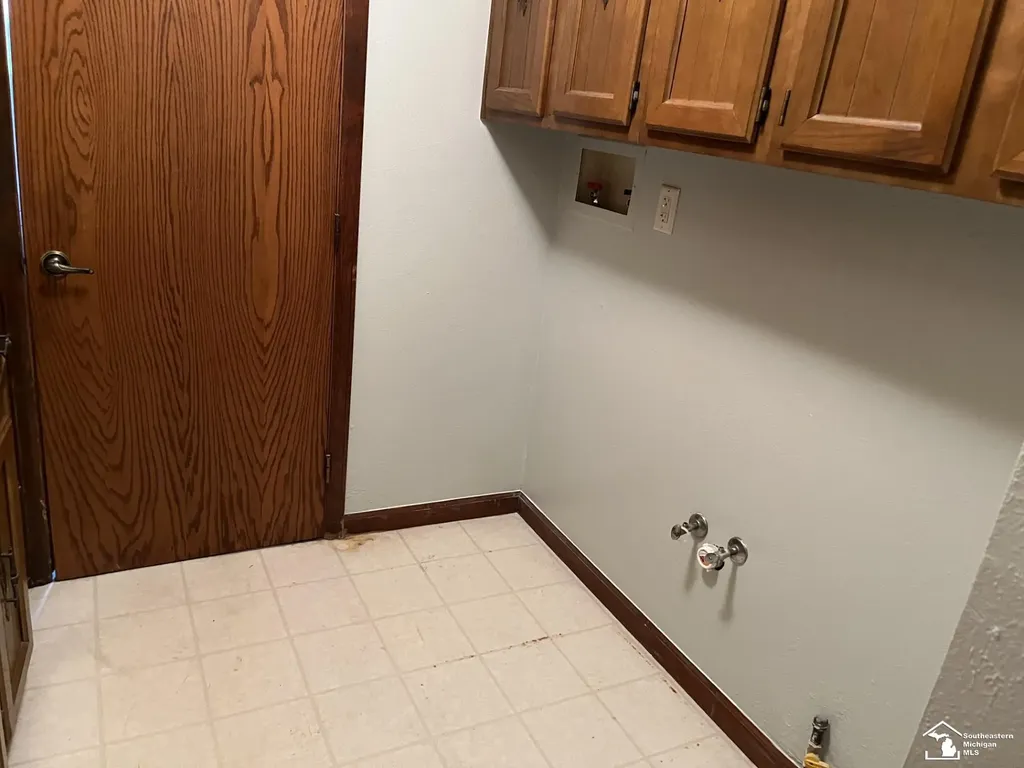 1303 W Erie Street Bedford Township MI 48182