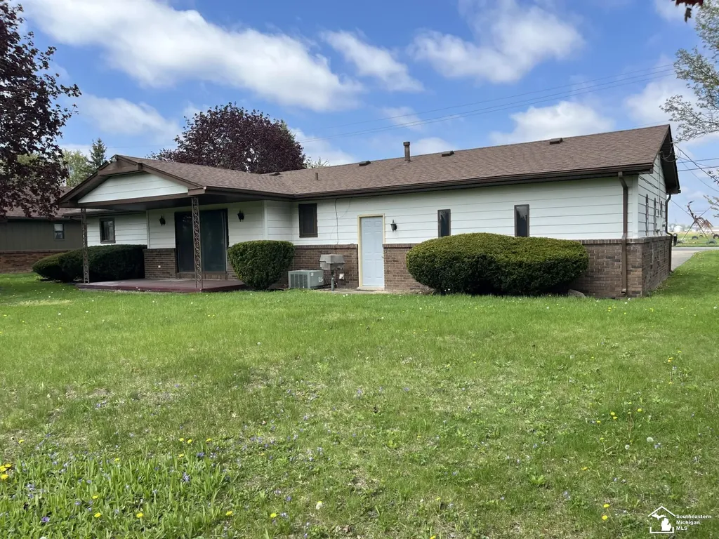 1303 W Erie Street Bedford Township MI 48182