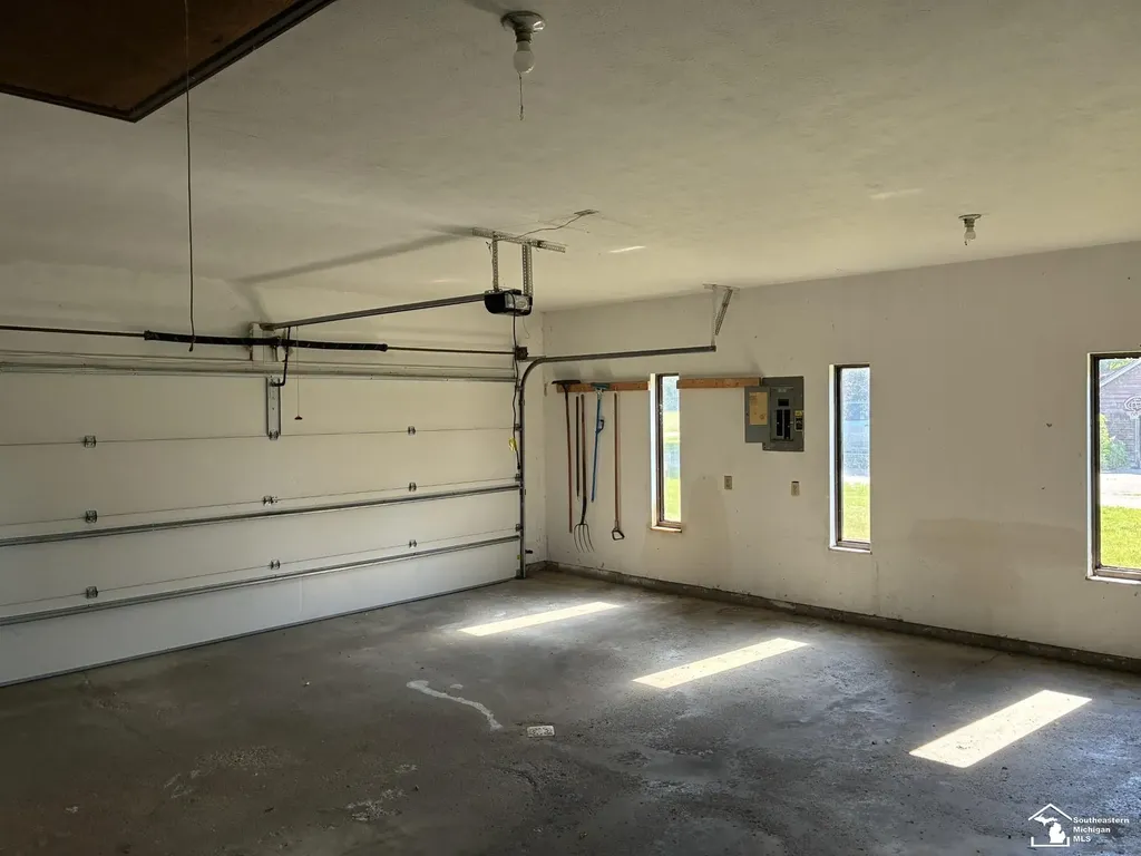1303 W Erie Street Bedford Township MI 48182