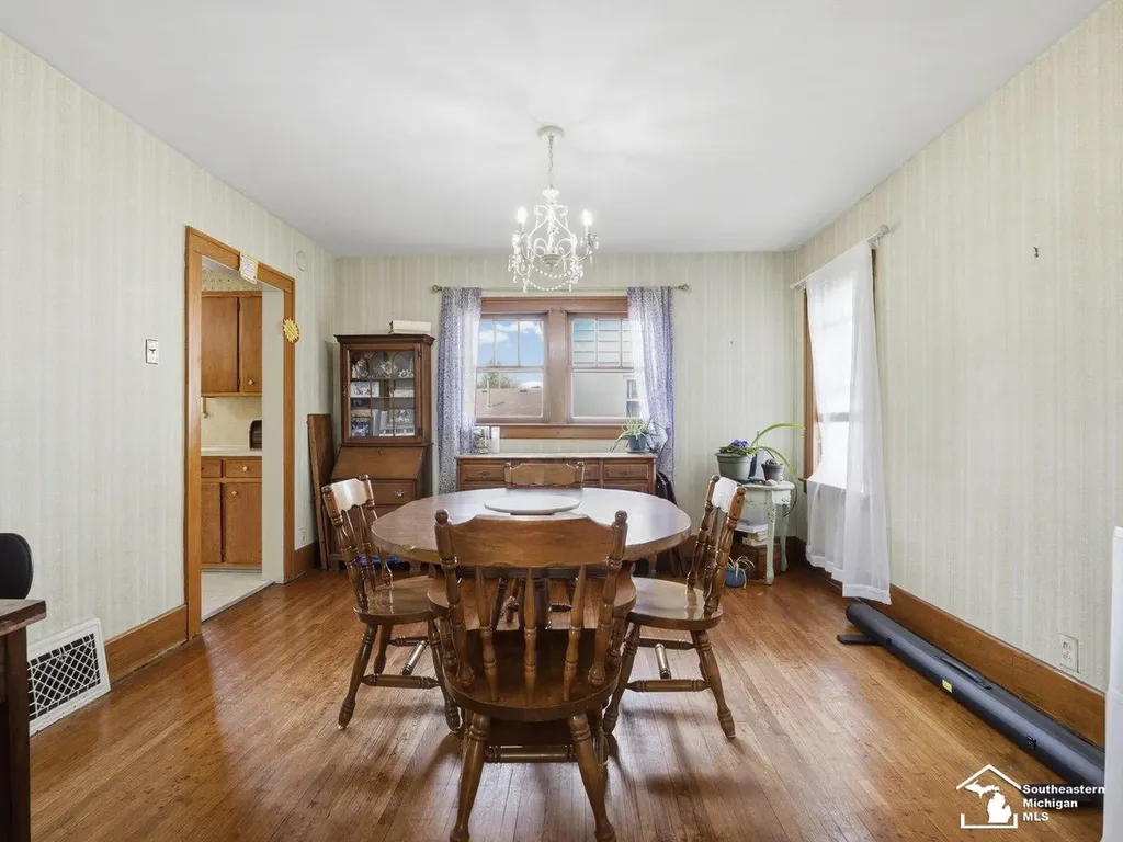 2361 Manhattan Street Erie Township MI 48133
